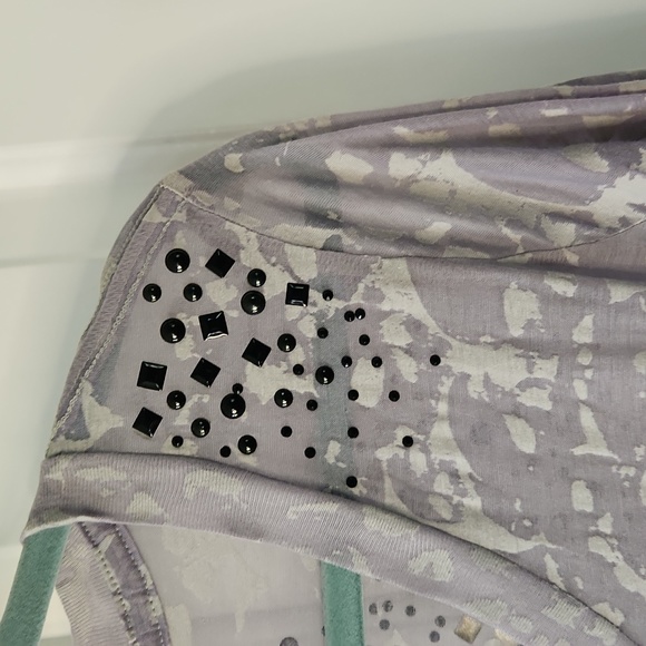 Affliction skull burn out long sleeve - Picture 3 of 7